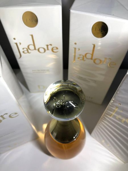 Парфюм Christian Dior J&rsquo;adore &ndash; жіночий квітково-фруктовий аромат з жасмином, ваніллю та бергамотом 2704613548 фото